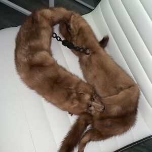 Vintage Two MINK Attached Fur Pelts Collar Wrap Scarf Head Feet Tails Taxidermy